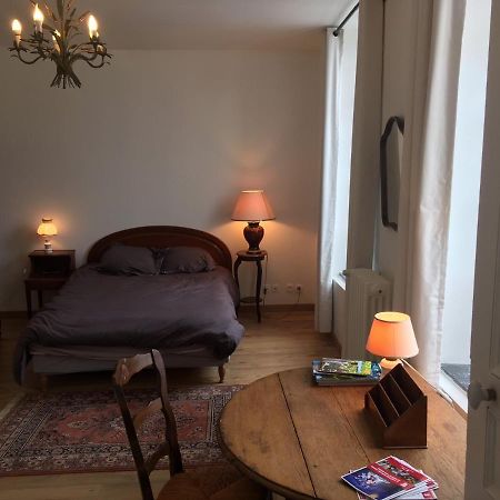 Chambre D'Hote Du Quai Rimbaud Charleville-Mezieres Exterior foto